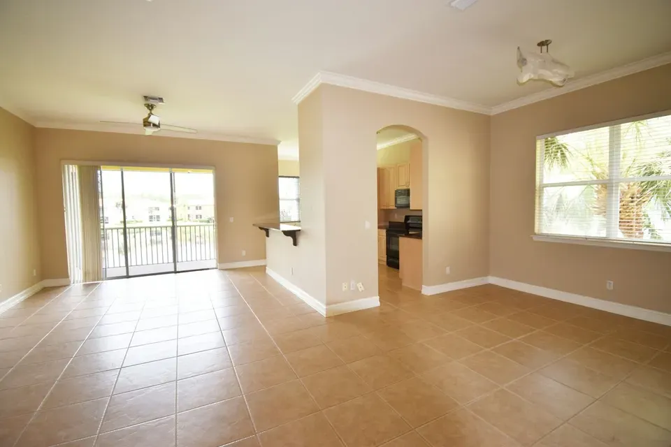 2 Bed 2 Bath Urban Residential Condo in Fort Myers, FL - 5