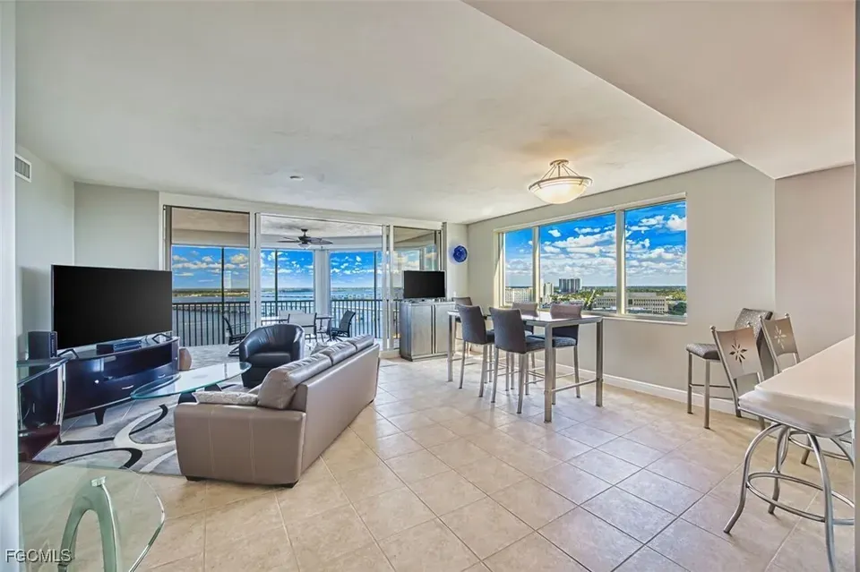 2 Bed 2 Bath Urban Residential Condo in Fort Myers, FL - 3