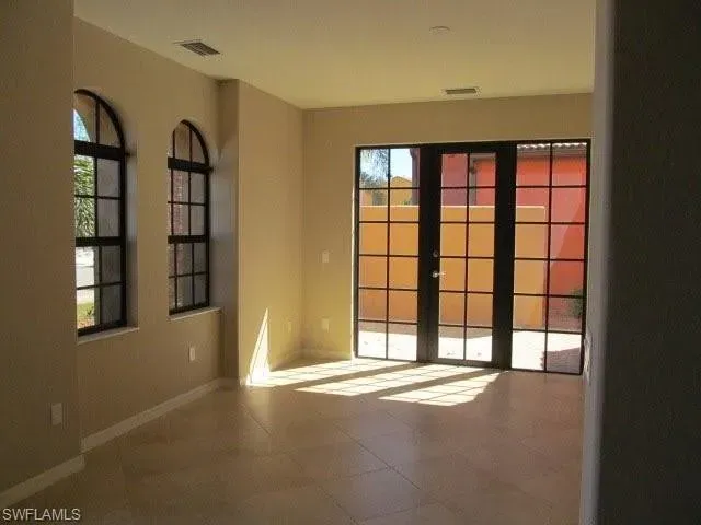 2 Bed 2 Bath Urban Residential Condo in Fort Myers, FL - 3