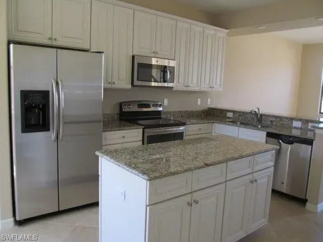 2 Bed 2 Bath Urban Residential Condo in Fort Myers, FL - 5