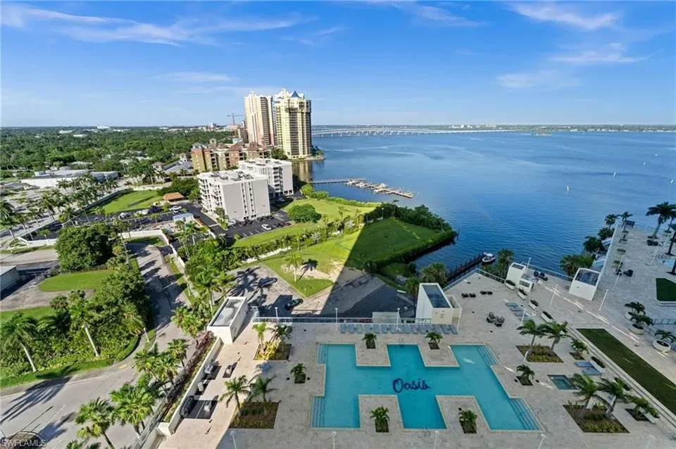 2 Bed 2 Bath Urban Residential Condo in Fort Myers, FL - 2