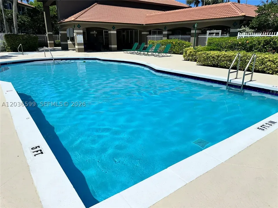 2 Bed 2 Bath Urban Residential Condo in Hollywood, FL - 2