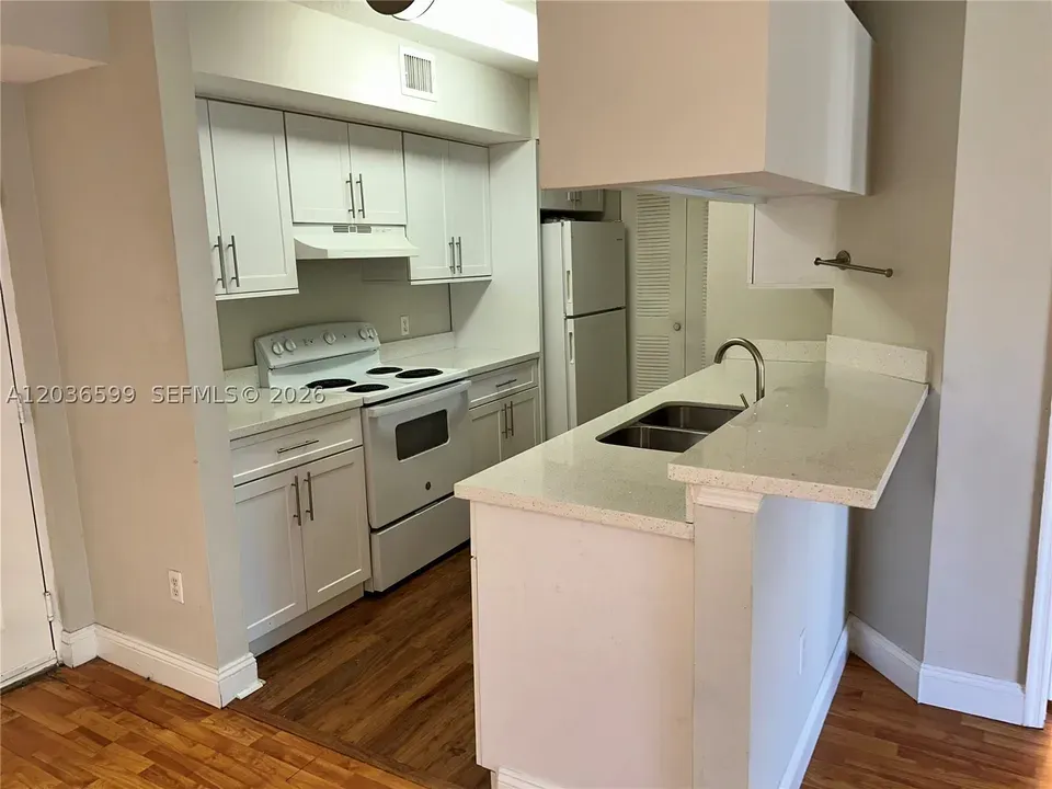 2 Bed 2 Bath Urban Residential Condo in Hollywood, FL - 3