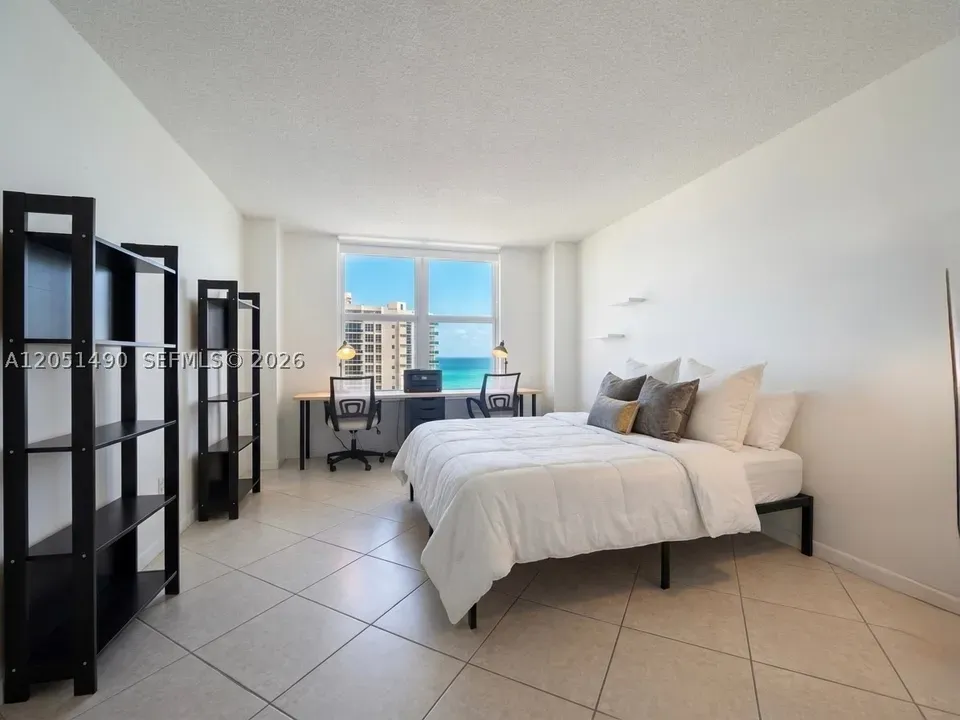 2 Bed 2 Bath Urban Residential Condo in Hollywood, FL - 2