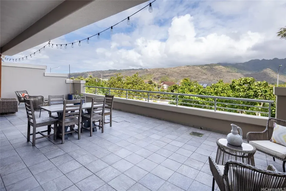 2 Bed 2 Bath Urban Residential Condo in Honolulu, HI - 3