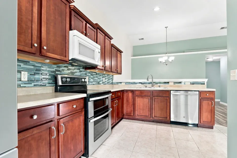 2 Bed 2 Bath Urban Residential Condo in Kenosha, WI - 3