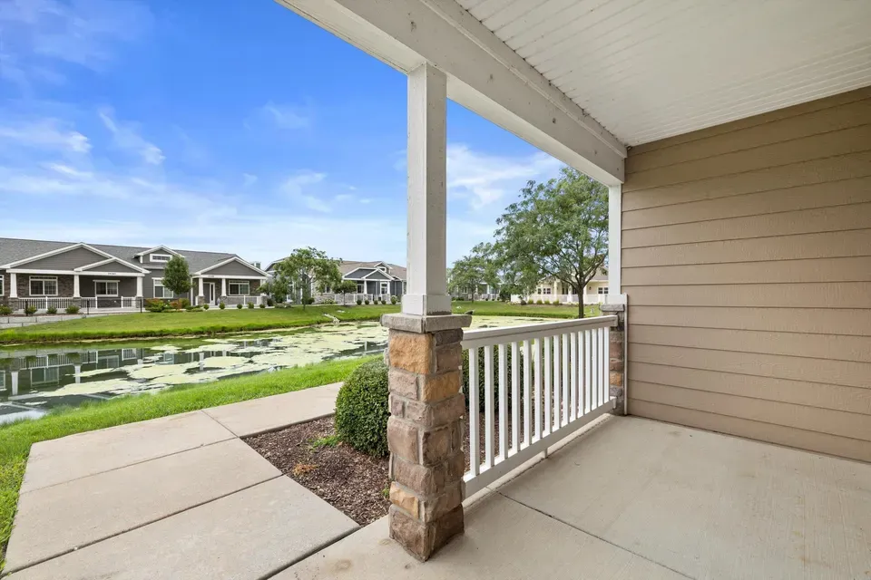 2 Bed 2 Bath Urban Residential Condo in Kenosha, WI - 4