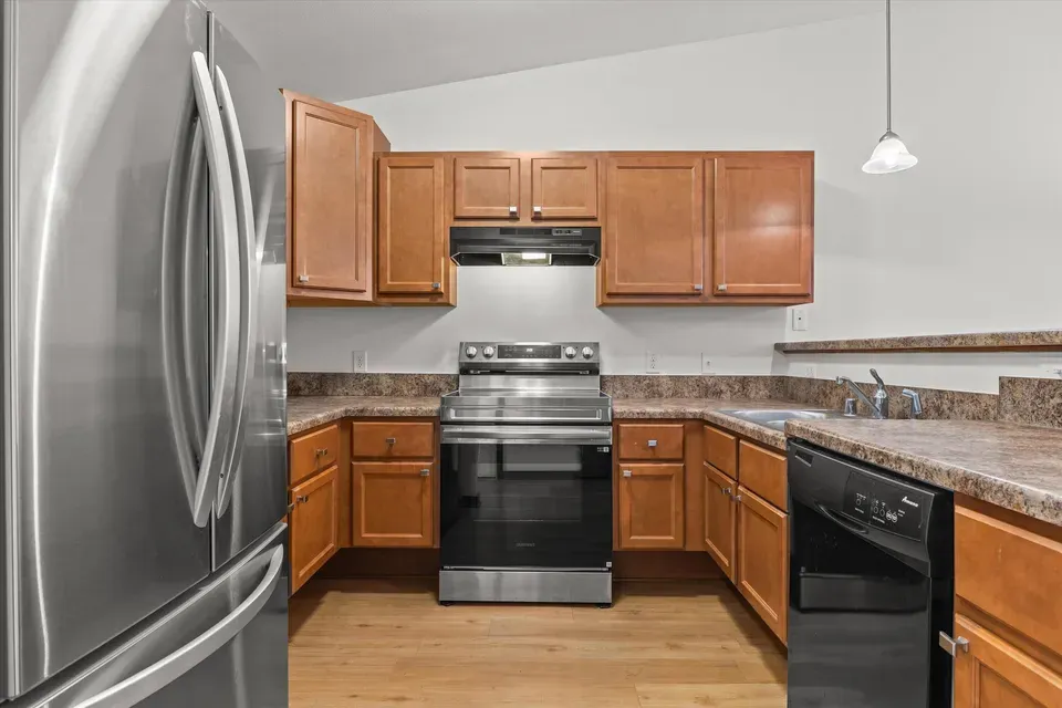 2 Bed 2 Bath Urban Residential Condo in Kenosha, WI - 5