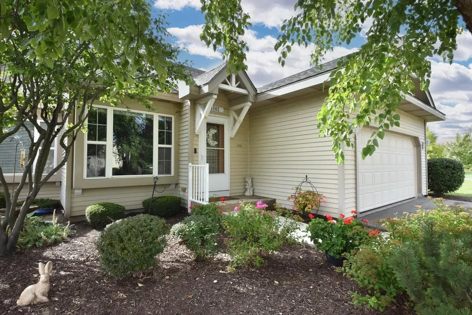 2 Bed 2 Bath Urban Residential Condo in Kenosha, WI - 1