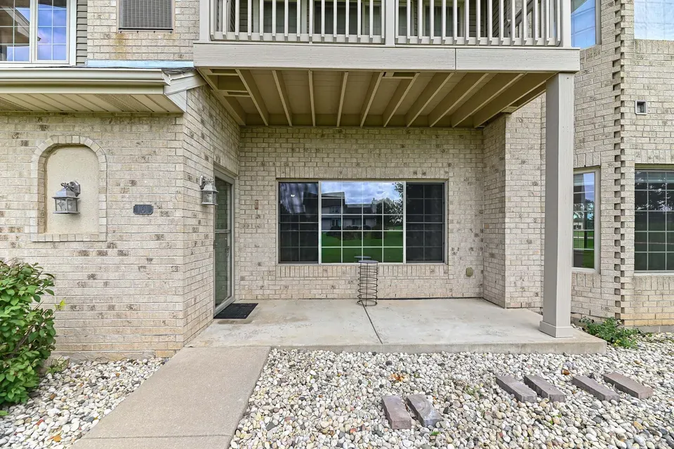 2 Bed 2 Bath Urban Residential Condo in Kenosha, WI - 2