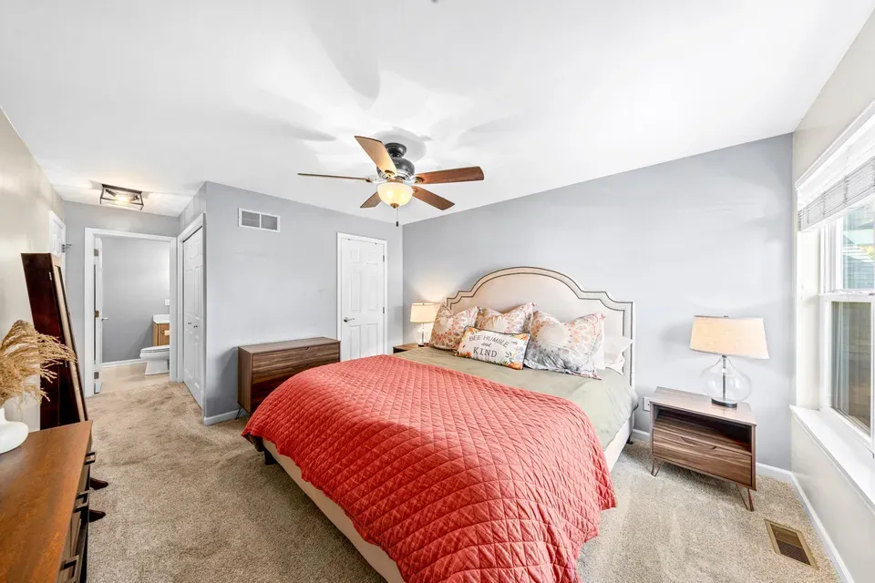 2 Bed 2 Bath Urban Residential Condo in Kenosha, WI - 5