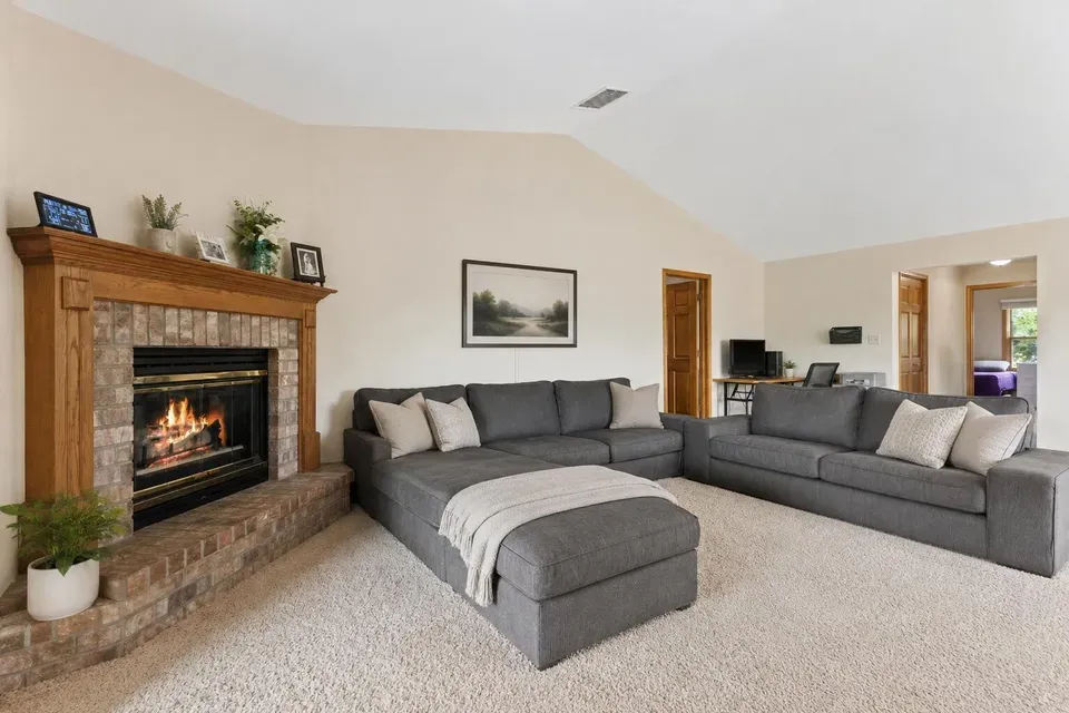 2 Bed 2 Bath Urban Residential Condo in Kenosha, WI - 3