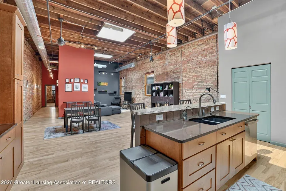 2 Bed 2 Bath Urban Residential Condo in Lansing, MI - 4