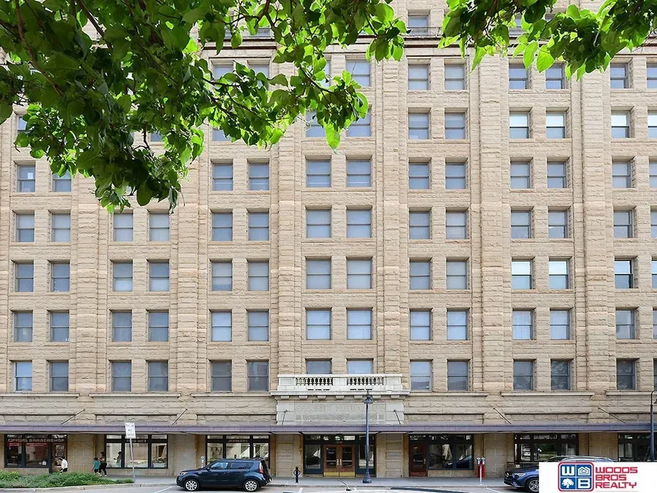 2 Bed 2 Bath Urban Residential Condo in Lincoln, NE