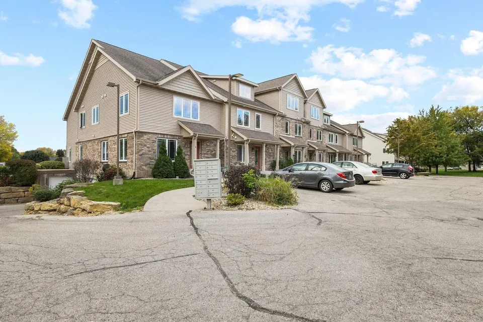 2 Bed 2 Bath Urban Residential Condo in Madison, WI - 2