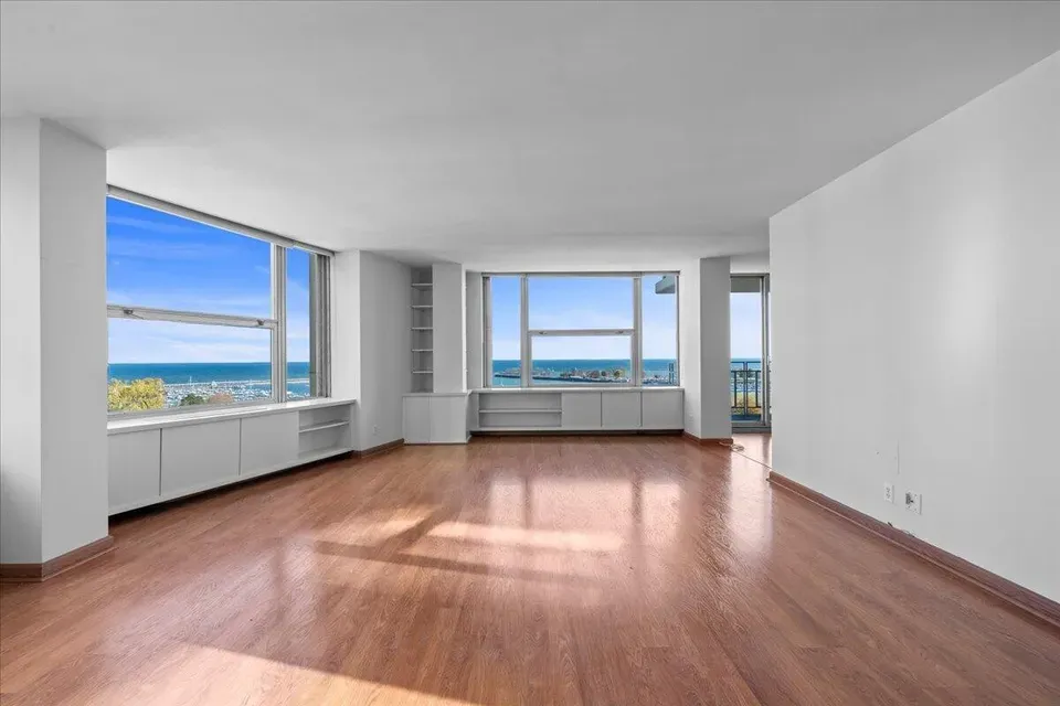 2 Bed 2 Bath Urban Residential Condo in Milwaukee, WI - 2