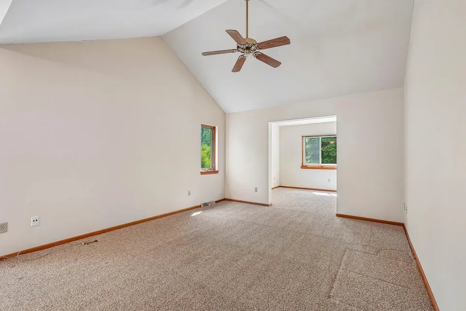 2 Bed 2 Bath Urban Residential Condo in Milwaukee, WI - 4