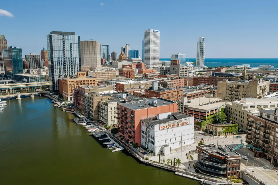 2 Bed 2 Bath Urban Residential Condo in Milwaukee, WI - 2