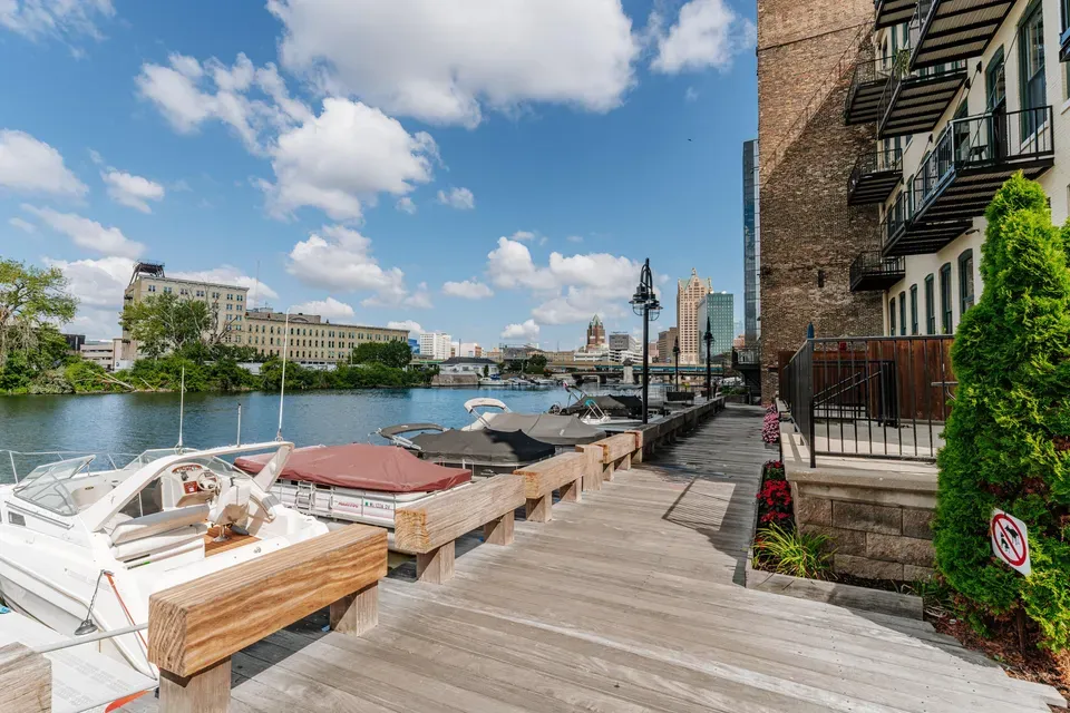 2 Bed 2 Bath Urban Residential Condo in Milwaukee, WI - 3