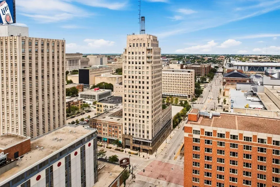 2 Bed 2 Bath Urban Residential Condo in Milwaukee, WI