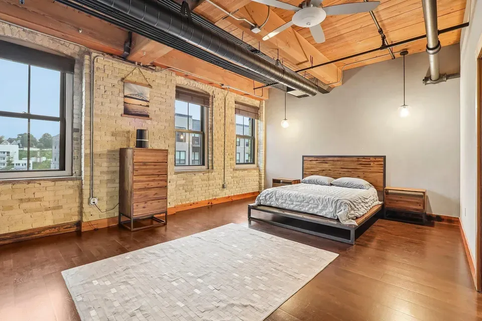 2 Bed 2 Bath Urban Residential Condo in Milwaukee, WI - 5