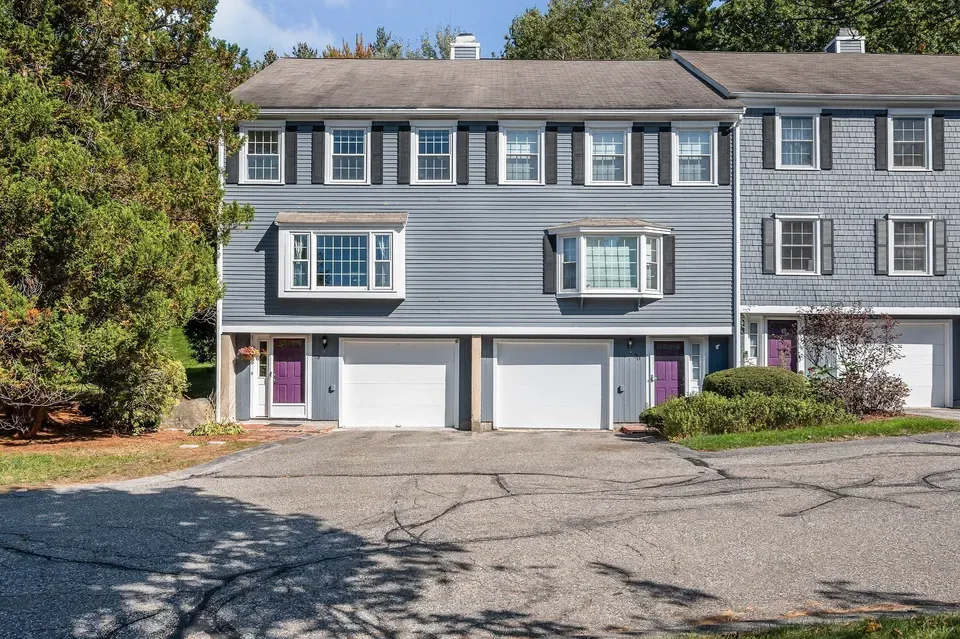 2 Bed 2 Bath Urban Residential Condo in Nashua, NH
