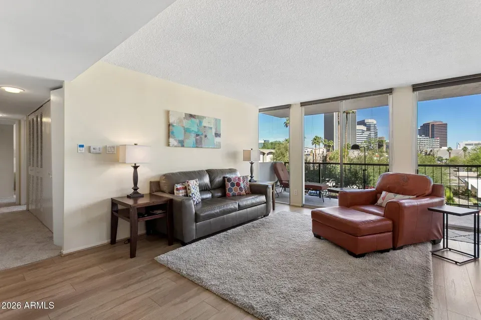 2 Bed 2 Bath Urban Residential Condo in Phoenix, AZ - 4