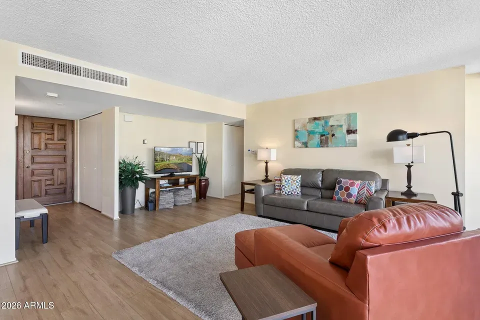 2 Bed 2 Bath Urban Residential Condo in Phoenix, AZ - 5