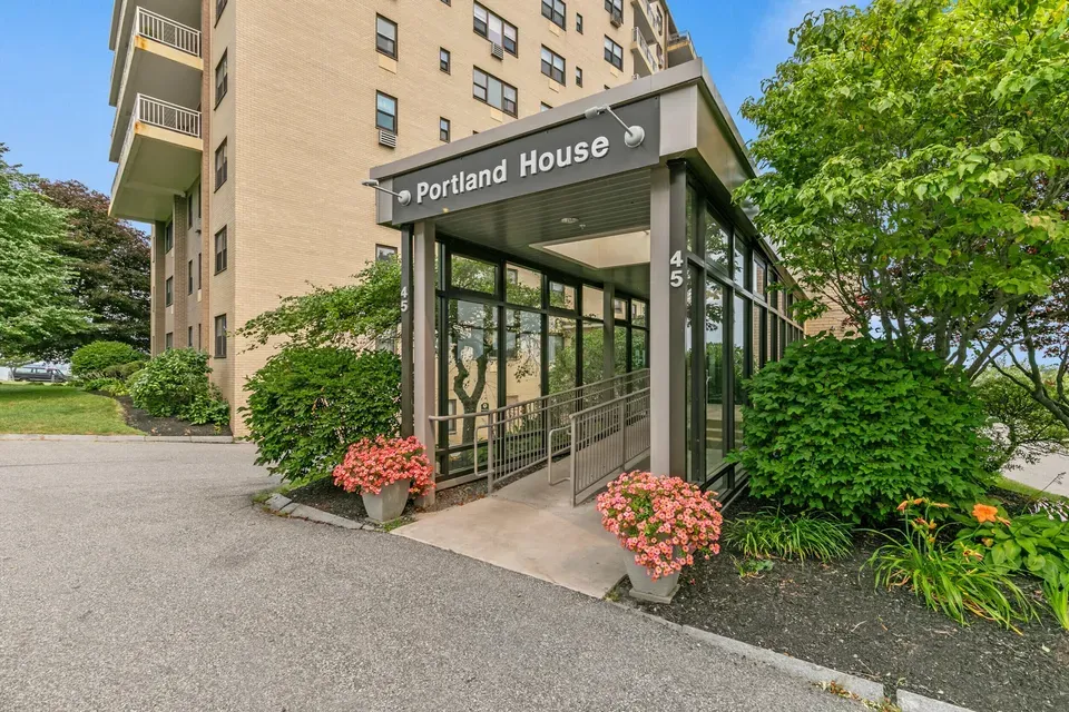 2 Bed 2 Bath Urban Residential Condo in Portland, ME - 2