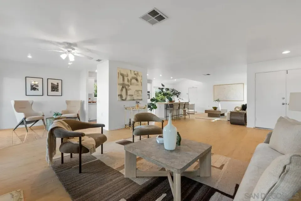 2 Bed 2 Bath Urban Residential Condo in San Diego, CA - 5
