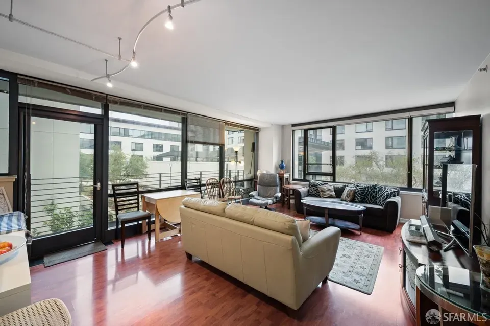 2 Bed 2 Bath Urban Residential Condo in San Francisco, CA - 4