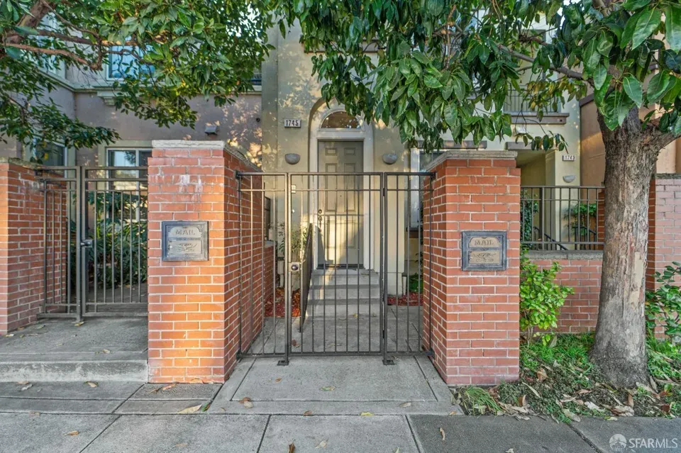 2 Bed 2 Bath Urban Residential Condo in San Francisco, CA - 1