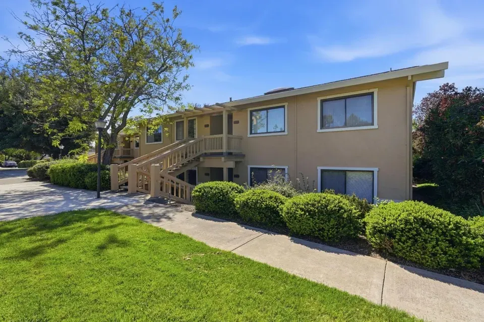 2 Bed 2 Bath Urban Residential Condo in San Jose, CA - 3
