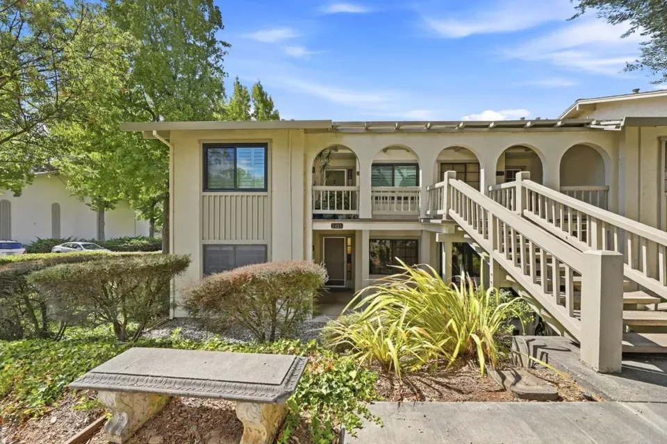 2 Bed 2 Bath Urban Residential Condo in San Jose, CA - 2