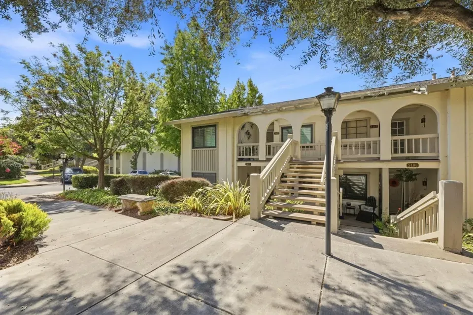 2 Bed 2 Bath Urban Residential Condo in San Jose, CA - 3
