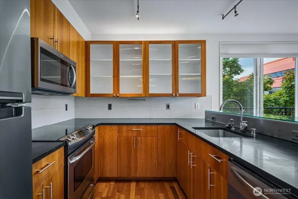 2 Bed 2 Bath Urban Residential Condo in Seattle, WA - 5