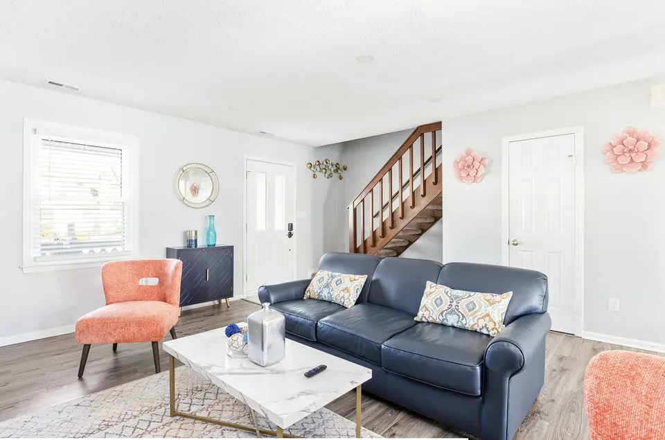 2 Bed 3 Bath Contemporary Multi-Level Townhome in Chesapeake, VA