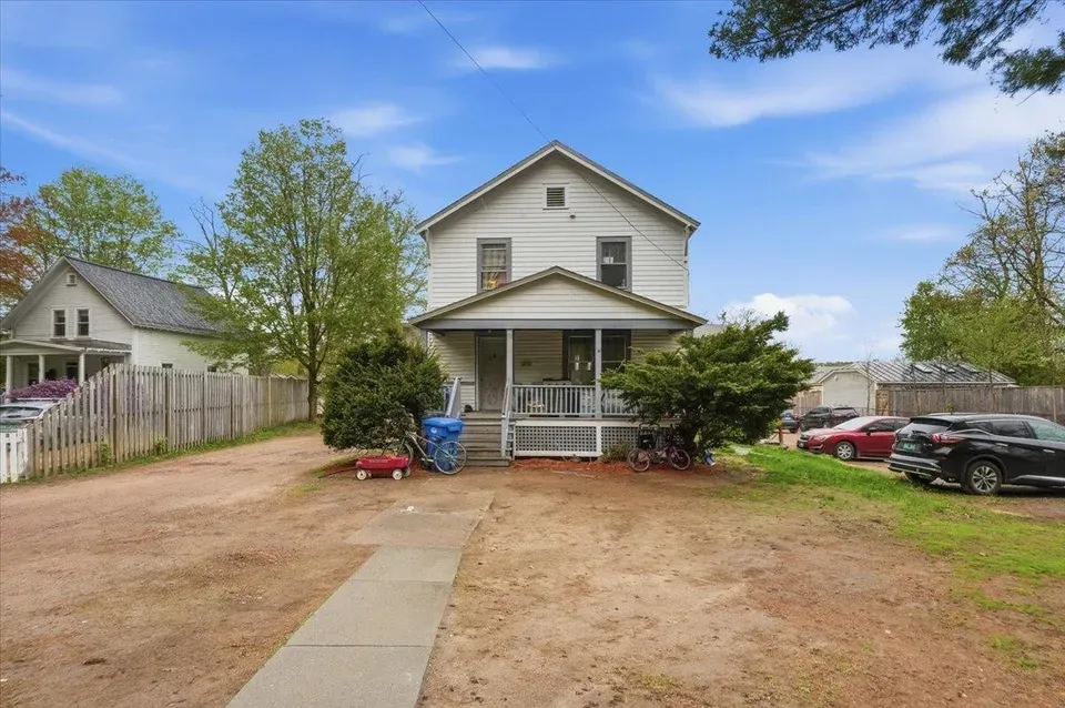 21 Bed 13 Bath Multi-Unit Residential Property in Burlington, VT - 2