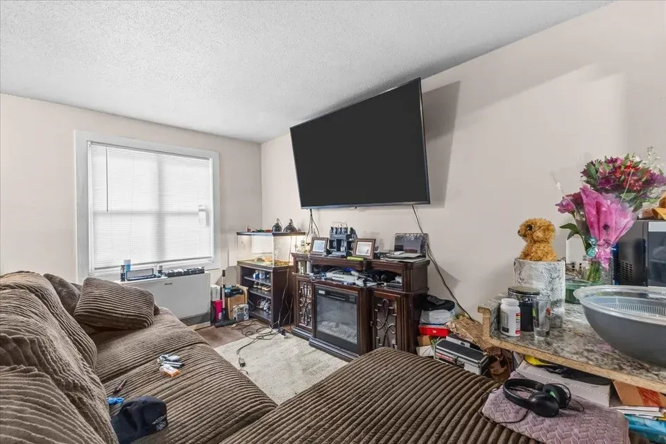 21 Bed 13 Bath Multi-Unit Residential Property in Burlington, VT - 4