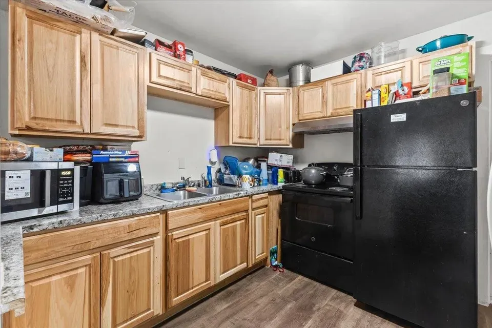 21 Bed 13 Bath Multi-Unit Residential Property in Burlington, VT - 5