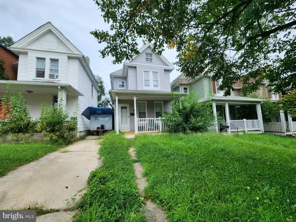 3 Bed 1 Bath Classic Historic Era Home in Baltimore, MD - 2