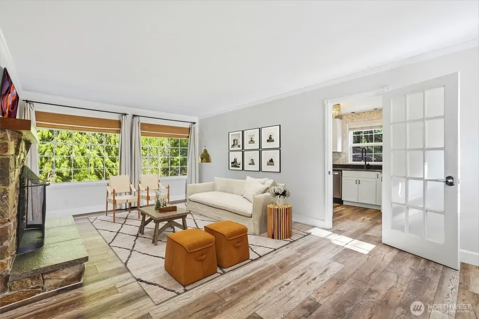 3 Bed 1 Bath Classic Historic Era Home in Bellevue, WA - 5