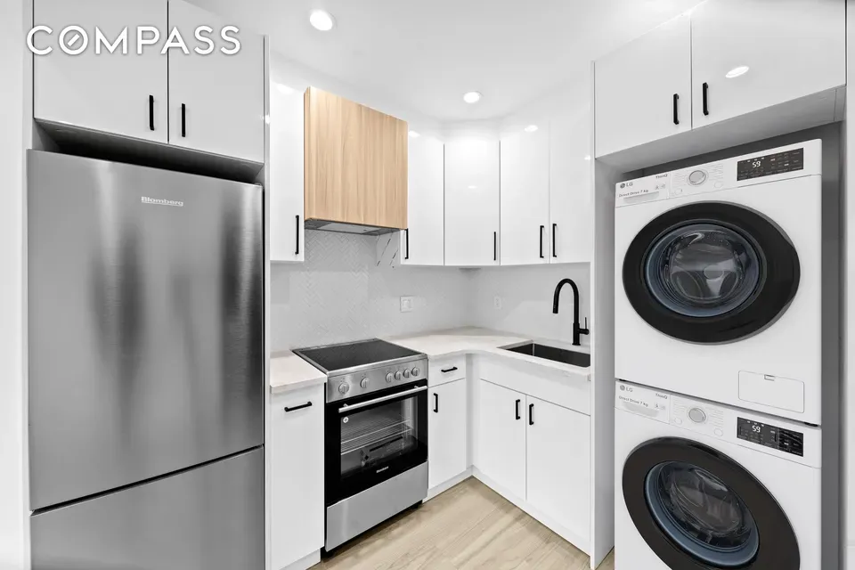 3 Bed 1 Bath Classic Historic Era Home in Brooklyn, NY - 1