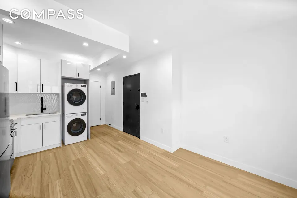 3 Bed 1 Bath Classic Historic Era Home in Brooklyn, NY - 5