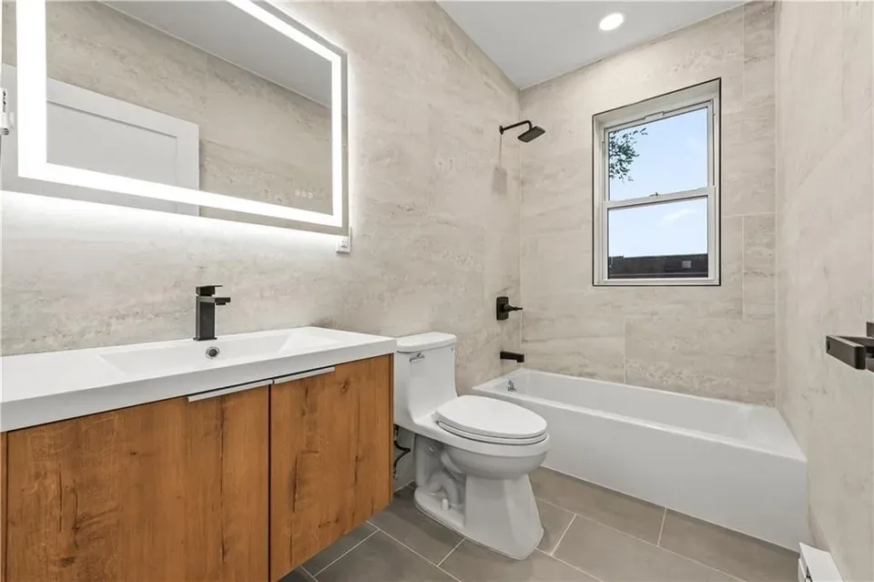3 Bed 1 Bath Classic Historic Era Home in Brooklyn, NY - 4