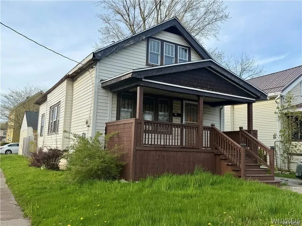 3 Bed 1 Bath Classic Historic Era Home in Buffalo, NY - 2