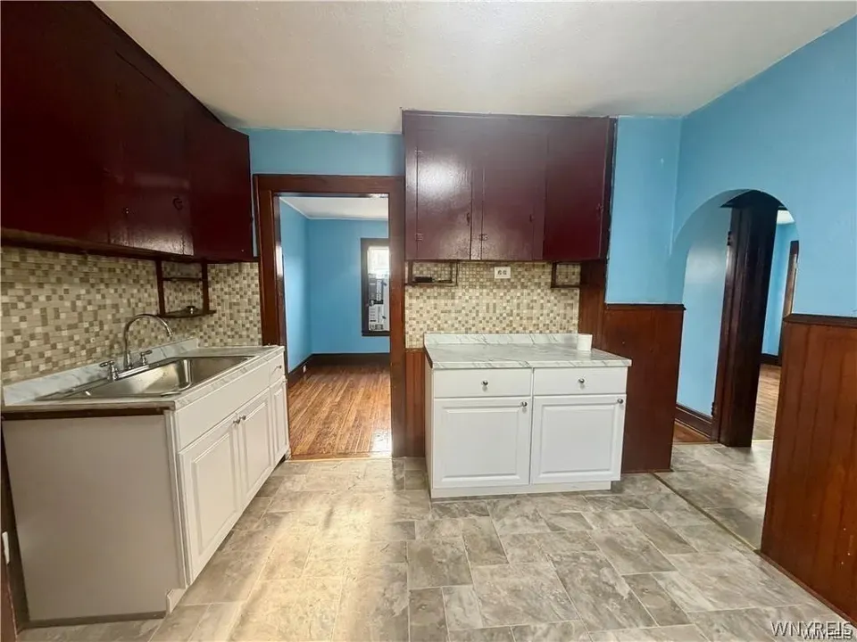 3 Bed 1 Bath Classic Historic Era Home in Buffalo, NY - 5