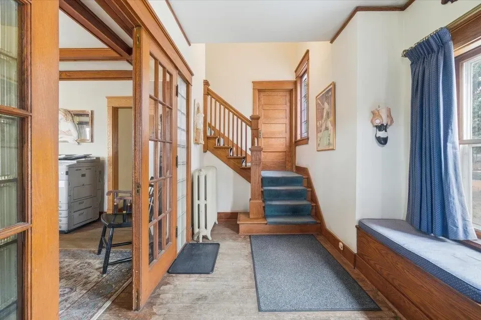 3 Bed 1 Bath Classic Historic Era Home in Burlington, VT - 4