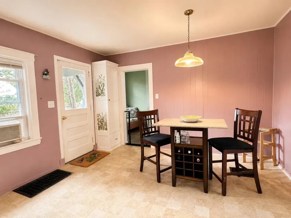 3 Bed 1 Bath Classic Historic Era Home in Burlington, VT - 3