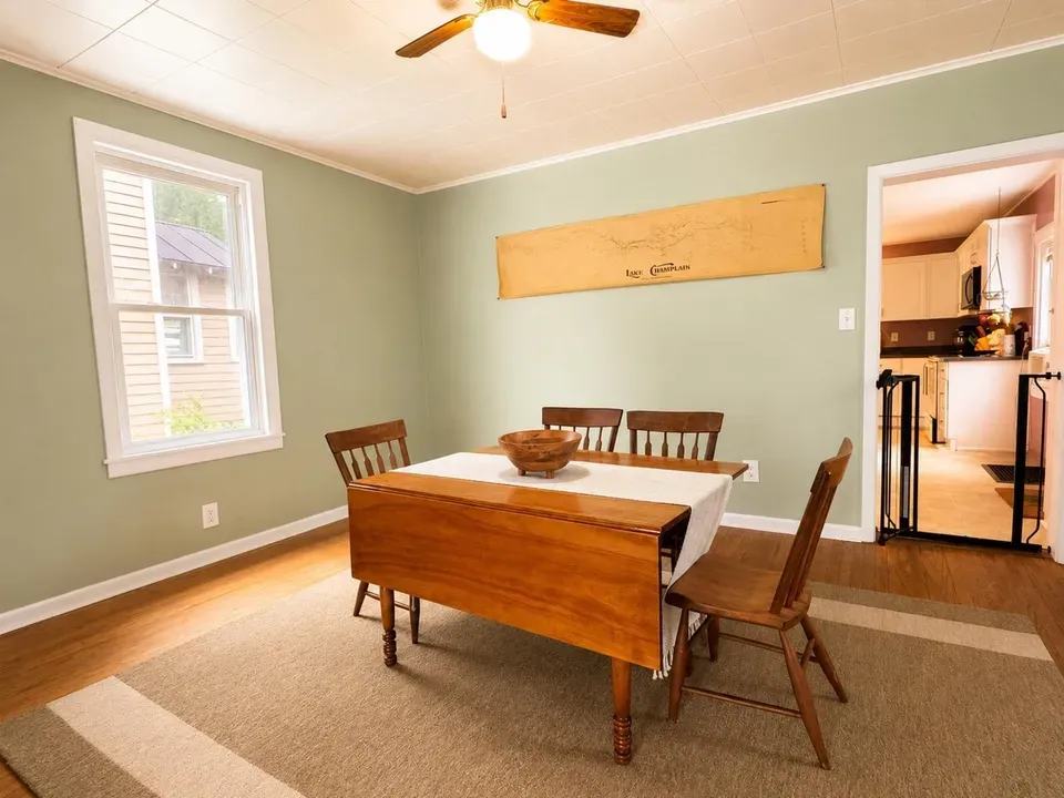 3 Bed 1 Bath Classic Historic Era Home in Burlington, VT - 5